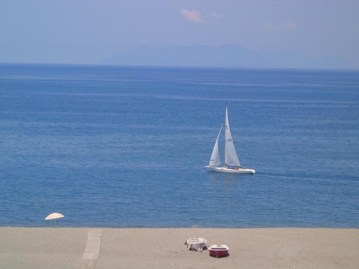 Vacanze Al Mare Patrizia'S Sweet Home 테르메 비글리아토레 외부 사진